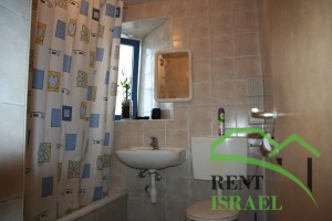 75-1024×683-300×200