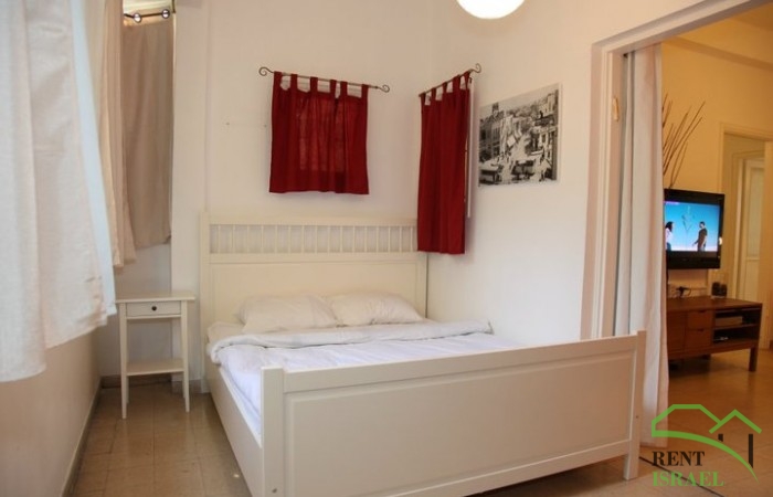 74263_1651451082332_3871638_n