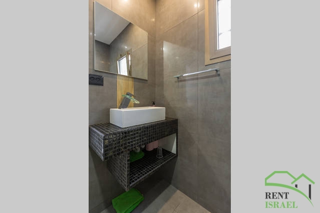 43080a49-779b-487e-ab6e-ec0fa5a0b7b5