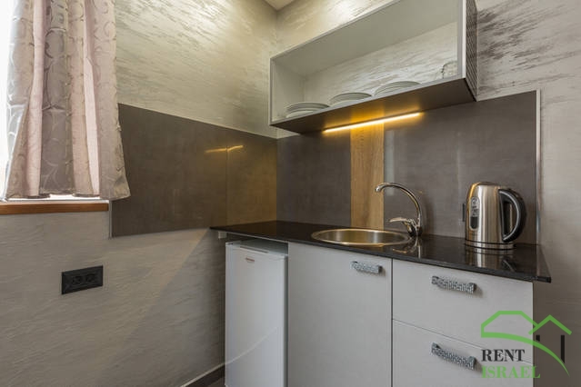 5ff6e995-18d4-43fb-8bba-73a8e88ef2bd