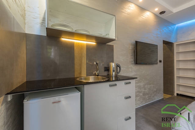 901d1b7c-2e09-40c3-b536-5e2f28818eac