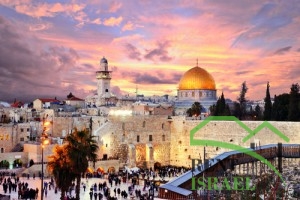 Skyline of the Old City at he Western Wall and Temple Mount in Jerusalem, Israel.