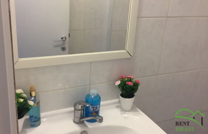 a0e6e9d2-6a5e-48d4-81e8-b35a0eb24122