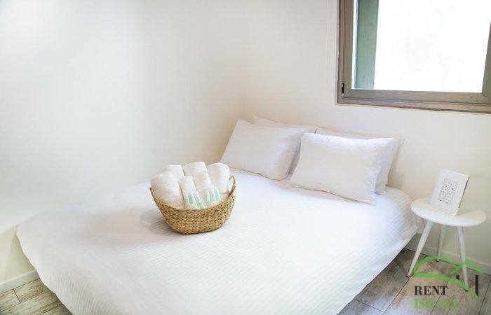 c0550807-79e3-4164-b0ae-41c152027d3d